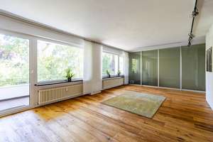 Fast wie ein Haus: viel Raum, eigener Eingang, Blick ins Grüne