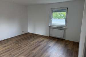 3-Zimmer-Wohnung mit Balkon in Regensburg – Die vollständige Adresse der Immobilie erhältst du vom Anbieter., 93051 Großprüfening-Dechbetten-Königswiesen, Regensburg – Vorschaubild 8