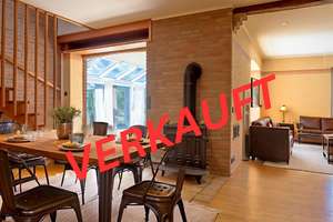 Licht & Wärme: Wintergarten mit Kachelofen – Bungalowtraum in ruhiger Lage – Die vollständige Adresse der Immobilie erhältst du vom Anbieter., 49356 Diepholz – Vorschaubild 1
