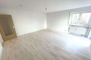 Ruhige schöne 1-Zimmer-Wohnung mit Terrasse und Einbauküche in Altperlach, nahe Pfanzeltplatz – 81737 Altperlach, München – Vorschaubild 3