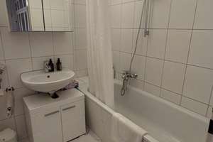 Vollmöblierte 2.Z-Wohnung zur Untermiete für 6 bzw. 12 Monate. Anschließend Hauptmietvertrag möglich – Berchtesgadener Straße 7, 81547 Giesing, München – Vorschaubild 4