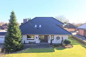 Familienfreundliches Zuhause mit großem Garten in Tensbüttel-Röst – Die vollständige Adresse der Immobilie erhältst du vom Anbieter., 25767 Tensbüttel-Röst – Vorschaubild 2