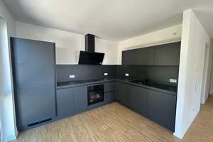 Erstbezug: Helle 3 Zimmer mit Balkon, Einbauküche, Echtholz-Parkett, Bad mit Walk-In-Dusche, Aufzug – Biklenstraße 10, 70327 Untertürkheim (Ortsteil), Stuttgart – Vorschaubild 6