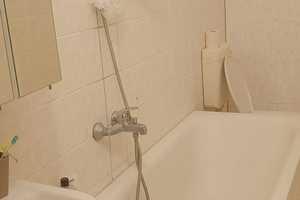 Attraktive 1-Zimmer-Erdgeschosswohnung mit Balkon und Einbauküche in Magdeburg – Gehart Hauptmann Strasse 21, 39108 Magdeburg – Vorschaubild 3