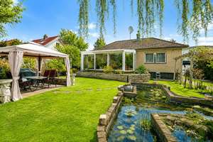 FRANK IMMOBILIEN - Bungalow mit Wintergarten – ideal für jedes Alter! – Die vollständige Adresse der Immobilie erhältst du vom Anbieter., 12357 Rudow, Berlin – Vorschaubild 2
