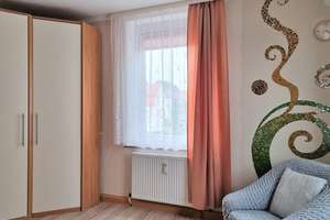 AKTUELL RESERVIERT!

Modernes Wohnen mit 
historischer Fassade*
Ruheoase im Garten*
Eigenbezug  – Die vollständige Adresse der Immobilie erhältst du vom Anbieter., 95445 Altstadt, Bayreuth – Vorschaubild 19