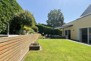 Bonn Oberkassel saniertes, erweitertes Familienhaus in begehrter Lage mit tollem Garten – Die vollständige Adresse der Immobilie erhältst du vom Anbieter., 53227 Oberkassel, Bonn – Vorschaubild 15