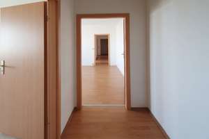 Die gibt es selten! - Große 2-Zimmer-Wohnung mit Tageslichtbad! ** wir renovieren **! – Wilsdruffer Ring 19, 1169 Gorbitz-Süd, Dresden – Vorschaubild 6