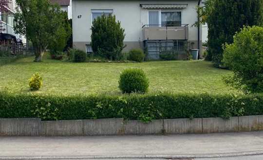 Älteres Einfamilienhaus - leerstehend 