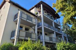 ***KLEINES GEMÜTLICHES APARTMENT MIT TERRASSE UND TIEFGARAGENSTELLPLATZ***