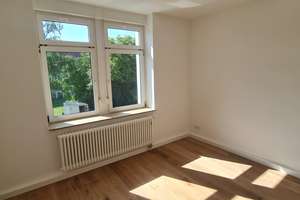 +4 Zimmer Familienwohnung-Wohnungsvideo anschauen! Parkett-Einbauküche+ – Die vollständige Adresse der Immobilie erhältst du vom Anbieter., 1219 Strehlen, Dresden – Vorschaubild 15