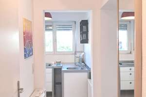 Helle möblierte 2 Zimmerwohnung in Stuttgart Weilimdorf, am Löwenmarkt! – 70499 Weilimdorf (Ortsteil), Stuttgart – Vorschaubild 2