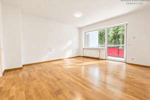 Sofort bezugsfrei! Gepflegte 3 Zimmer mit Südbalkon