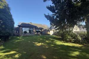 JA, zum Einfamilienhaus mit Einliegerwohnung  und  traumhaften Garten in begehrter Lage Nähe 