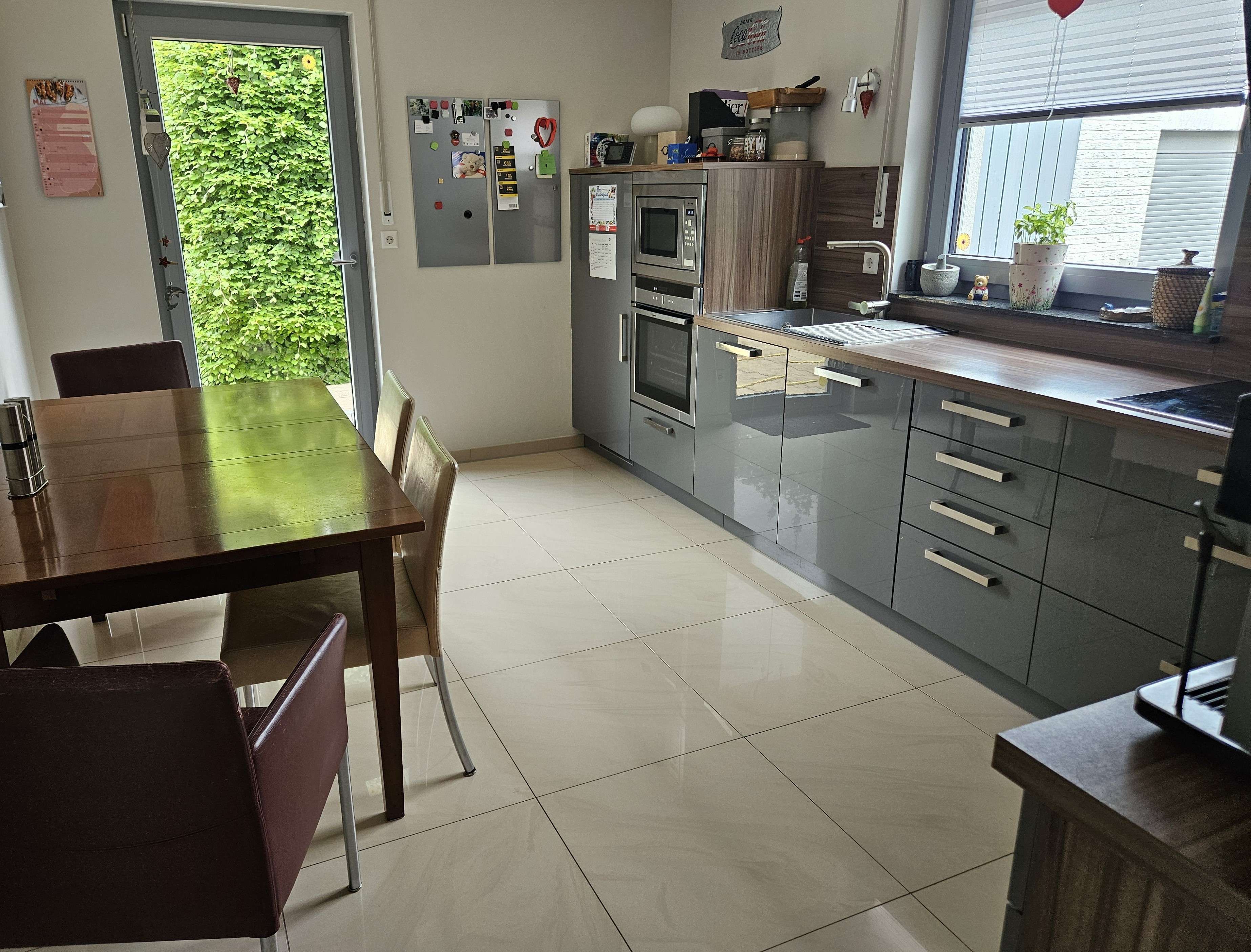 Immobilie in Ribbesbüttel - Einfamilienhaus im Grünen - Bild 2