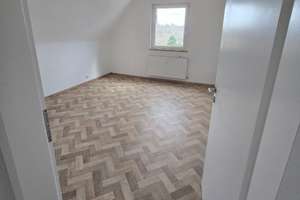 Helle 3,5Zi DG Wohnung am Herminghauspark – Mozartstr 51, 42549 Velbert-Mitte, Velbert – Vorschaubild 5