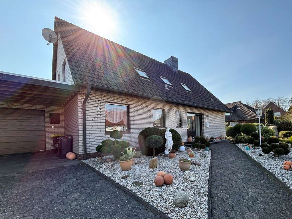Immobilie in Cloppenburg - Gepflegtes Einfamilienhaus mit Garten in Cloppenburg zu verkaufen - Bild 0