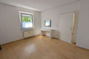 ++ESSEN-KARNAP++ZENTRALE & RUHIGE-GRÜNE LAGE++1.ETAGE++OST-BALKON++ – Die vollständige Adresse der Immobilie erhältst du vom Anbieter., 45329 Karnap, Essen – Vorschaubild 9