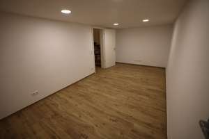 Erstbezug Geräumiges 5-Zimmer-Reihenhaus mit Garten, EBK, CarPort – Lohhofer Straße 10, 90453 Krottenbach, Mühlhof, Nürnberg – Vorschaubild 14
