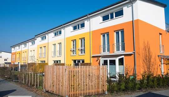 Bild von Gewerbegebäude mit Doppelhaushälfte - provisionsfrei