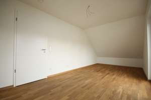 Großzügige Galeriewohnung ca. 109,5 m² Wohn- u. Nutzfl. / große Dachterrasse / Aufzug / TG – Die vollständige Adresse der Immobilie erhältst du vom Anbieter., 80992 Alt-Moosach, München – Vorschaubild 5