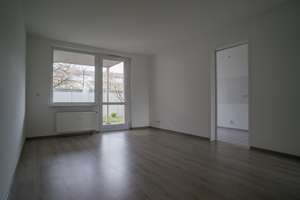 Modern, großer Balkon, hervorragende Wärmedämmung, absolut ruhig – Oheriedentrift 20, 30539 Bemerode, Hannover – Vorschaubild 4