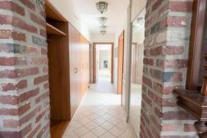 Außergewöhnlicher Bungalow mit Turm und Kaminzimmer in Toplage Köln-Altstadt-Süd – 50676 Altstadt/Süd, Köln – Vorschaubild 10