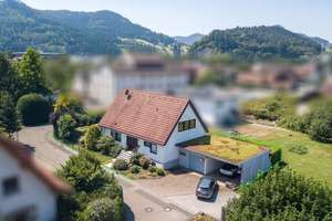 Romantisches Einfamilienhaus auf Niesbrauch in Biberach – Die vollständige Adresse der Immobilie erhältst du vom Anbieter., 77781 Biberach – Vorschaubild 3