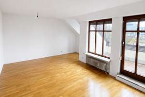 Charmante 3-Zimmer-Dachgeschosswohnung mit Dachloggia in gefragter Wohnlage Berg am Laim – Neumarkter Straße XXX, 81673 Echarding, München – Vorschaubild 3