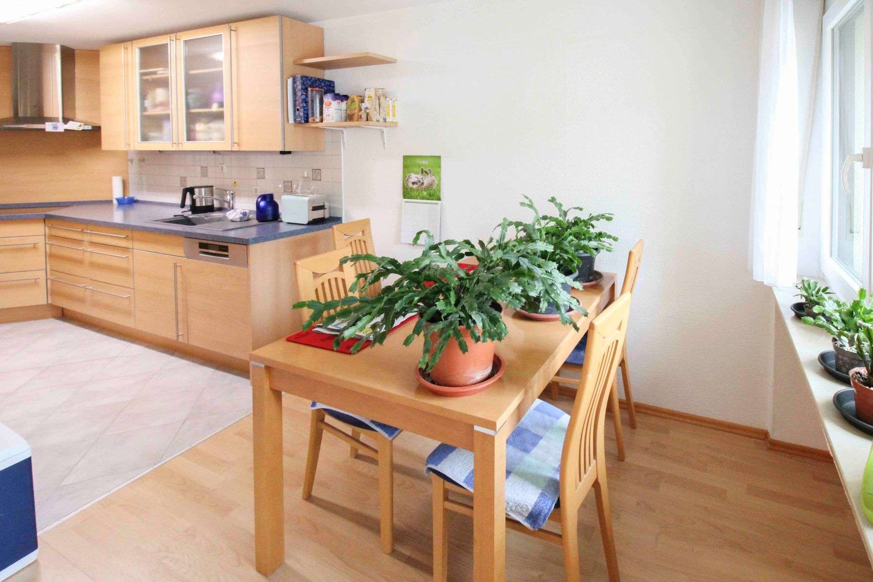 Immobilie in Grafenau - Naturnahes Wohnen: 3,5 Zi. Wohnung mit Garage und Wintergarten. Energieeff. C - Bild 4