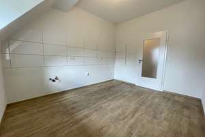 *kernsanierte und hochwertige Altbauwohnung*Tageslichtbad*Holsterhausen* – Bunsenstr. 23-25, 45145 Holsterhausen, Essen – Vorschaubild 10