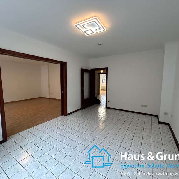 *** helle, schöne 3-Zimmer-Wohnung mit Balkon, Aachen-Innenstadt ***