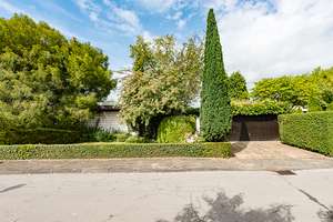 Verborgene Weite - Freistehender Bungalow mit unverbautem Fernblick in Randlage Düsseldorf-Angermund – Die vollständige Adresse der Immobilie erhältst du vom Anbieter., 40489 Angermund, Düsseldorf – Vorschaubild 28