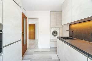 Obersendling - Charmante 2,5-Zimmer-Wohnung mit Balkon und viel Stauraum – Die vollständige Adresse der Immobilie erhältst du vom Anbieter., 81379 Obersendling, München – Vorschaubild 4