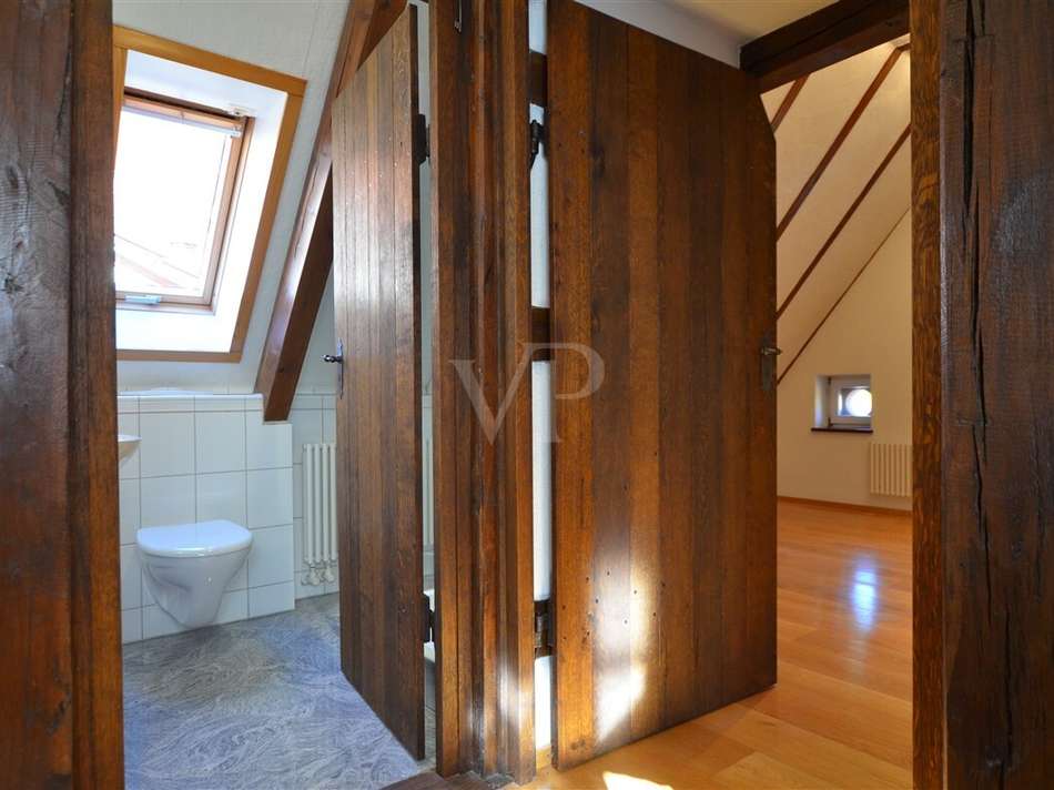 Flur mit Blick in Zimmer II un