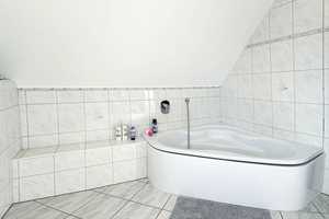 Charmantes saniertes 120 m2 großes 4-Zimmer EFH in ruhiger Lage in Waldkraiburg – Mühldorf am Inn (Kreis) – Vorschaubild 28