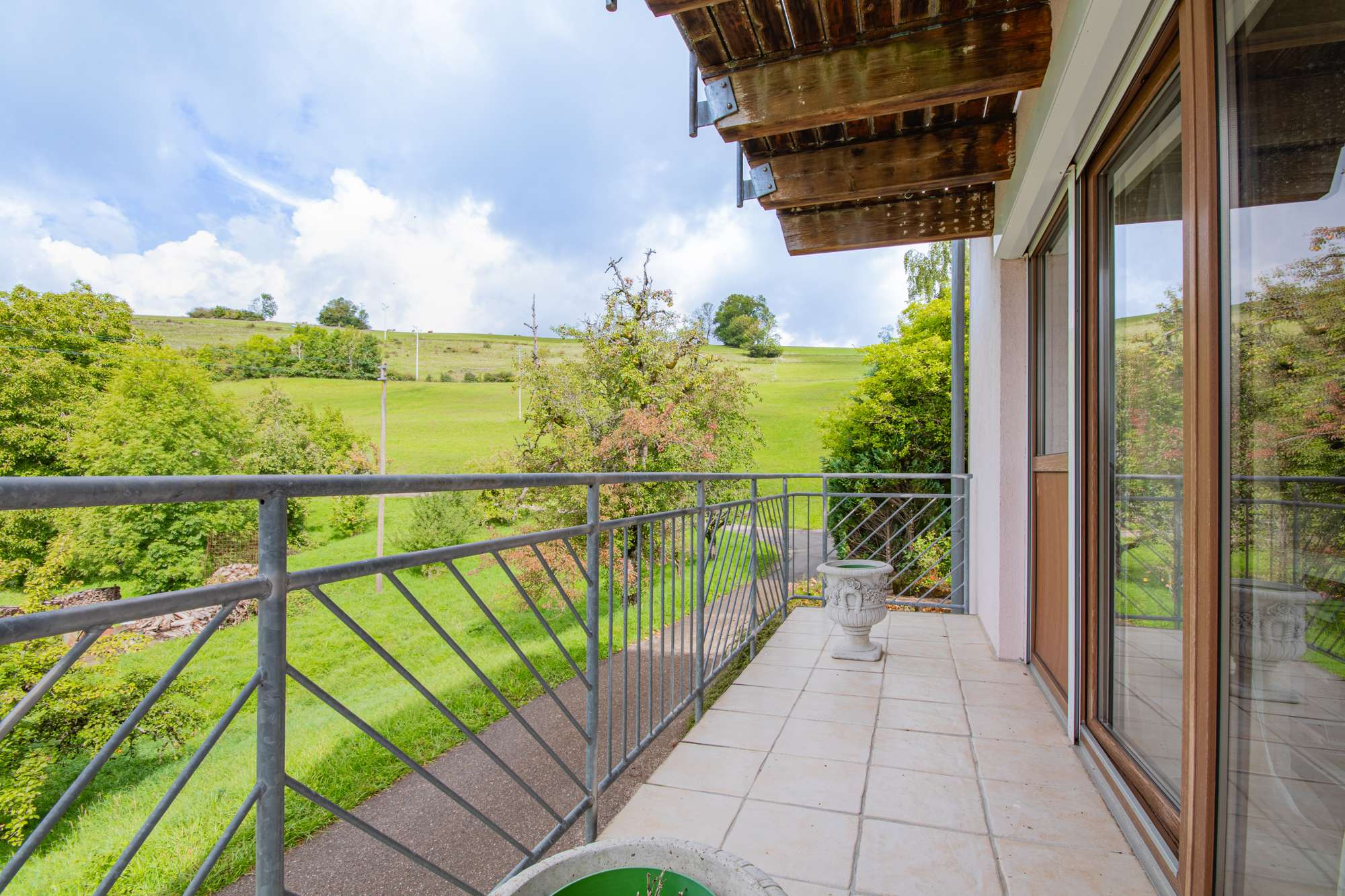 Immobilie in Weilheim - Zwei vielseitig nutzbare Doppelhaushälften mit großem Ausbaupotenzial in Weilheim - Heubach - Bild 15