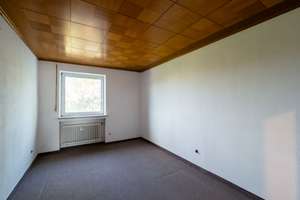 Charmante 4-ZKB Etagenwohnung mit Garage und Balkon in Augsburg-Lechhausen zu verkaufen! – Die vollständige Adresse der Immobilie erhältst du vom Anbieter., 86167 Lechhausen-Ost, Augsburg – Vorschaubild 12