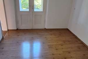 Wohnen mit Charakter: Gepflegtes Endreihenhaus in Nürnberg-Ziegelstein – Die vollständige Adresse der Immobilie erhältst du vom Anbieter., 90411 Marienberg, Nürnberg – Vorschaubild 4