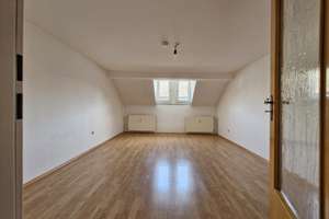 Gepflegte, renovierte 3,5 Zimmer Wohnung (Provisionsfrei) für 2-3 Personen im Zentrum von Düsseldorf – Die vollständige Adresse der Immobilie erhältst du vom Anbieter., 40215 Friedrichstadt, Düsseldorf – Vorschaubild 26