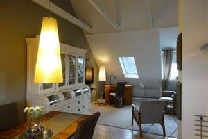 Charmantes, vollmöbliertes Dachgeschoss-Apartment: einfach einziehen und wohlfühlen – Frohnhofstraße 80, 50827 Ossendorf, Köln – Vorschaubild 9