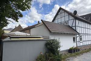 Charmantes Fachwerkhaus mit Neubaucharakter in direkter Innenstadtlage von Höxter – Die vollständige Adresse der Immobilie erhältst du vom Anbieter., 37671 Höxter – Vorschaubild 3