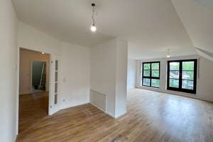 Modernisierte 3-Zimmer Dachgeschoss Wohnung - 2 Balkone + 2 Badezimmer – Waldschmidtstraße 5, 81545 Harlaching, München – Vorschaubild 10