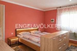 Attraktives 2-3 Familienhaus mit herrlichem Garten, Aussicht + Parkflächen • bestens gepflegt und... – Die vollständige Adresse der Immobilie erhältst du vom Anbieter., 72131 Ofterdingen – Vorschaubild 9