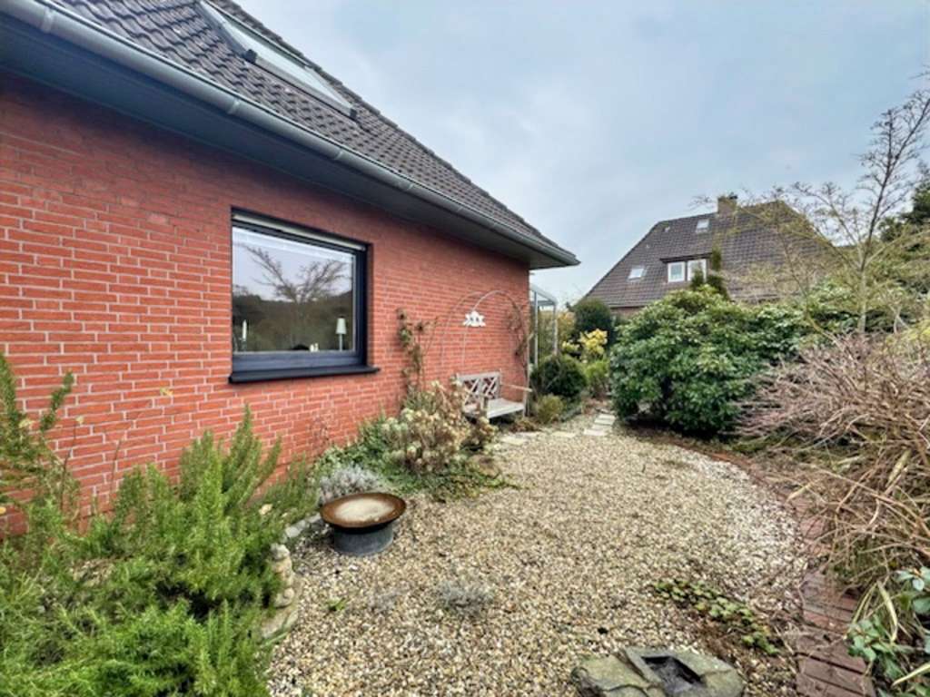 Immobilie in Wardenburg - Sehr geflegtes Einfamilienhaus mit schönem Garten in Hundsmühlen! - Bild 4