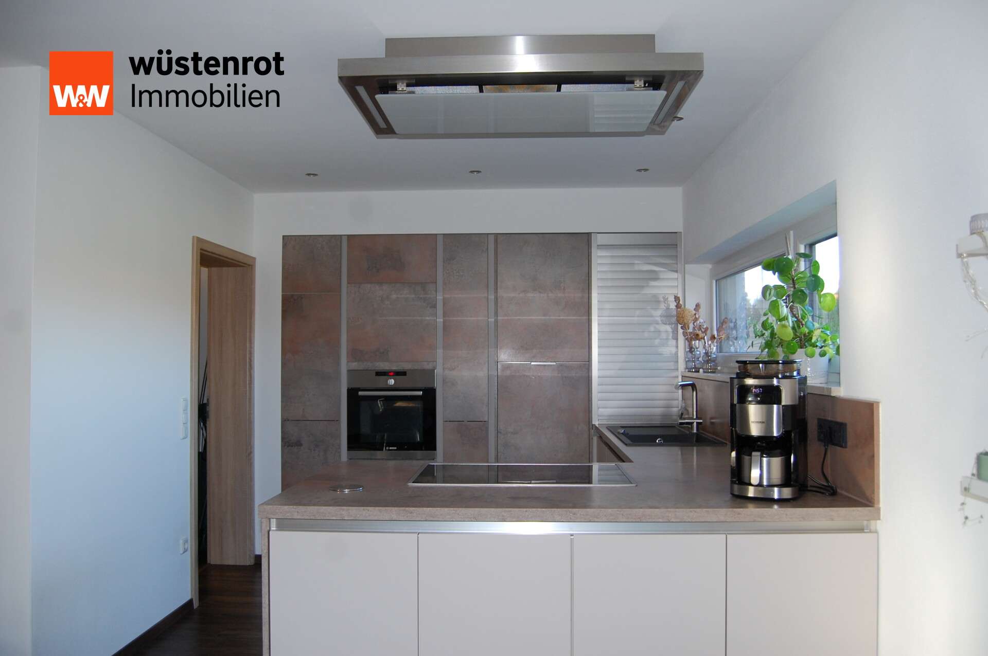 Immobilie in Aholfing - Neuwertiges, modernes Einfamilienhaus auf 1.400 m² Grundstück mit Pool & Doppelgarage – Aholfing - Bild 5