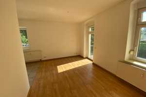Wunderschöne 2-EG-Raum-Wohnung mit Balkon – Rosmarinstraße 13, 9117 Chemnitz – Vorschaubild 3