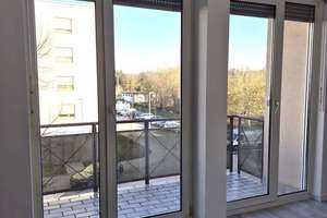 Einziehen & Losleben: Frisch renovierte 2-Zimmer-Wohnung mit Tiefgarage in KA-Oberreut – Woerishofferstraße 12, 76189 Oberreut, Karlsruhe – Vorschaubild 3