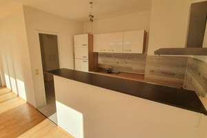 Helle und zentrale 2-Raumwohnung mit EBK und Tiefgaragenstellplatz – 4315 Volkmarsdorf, Leipzig – Vorschaubild 2