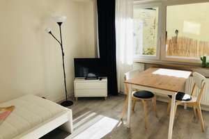 Sanierte 1-Zimmer-Wohnung mit Balkon, Einbauküche und eigenem Keller in Stuttgart-Mitte – Landhausstraße 46, 70190 Kernerviertel, Stuttgart – Vorschaubild 3